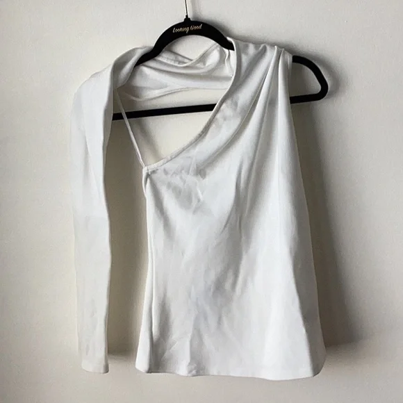 Marcella Manhattan One Shoulder Top Medium NWT - Picture 4 of 9